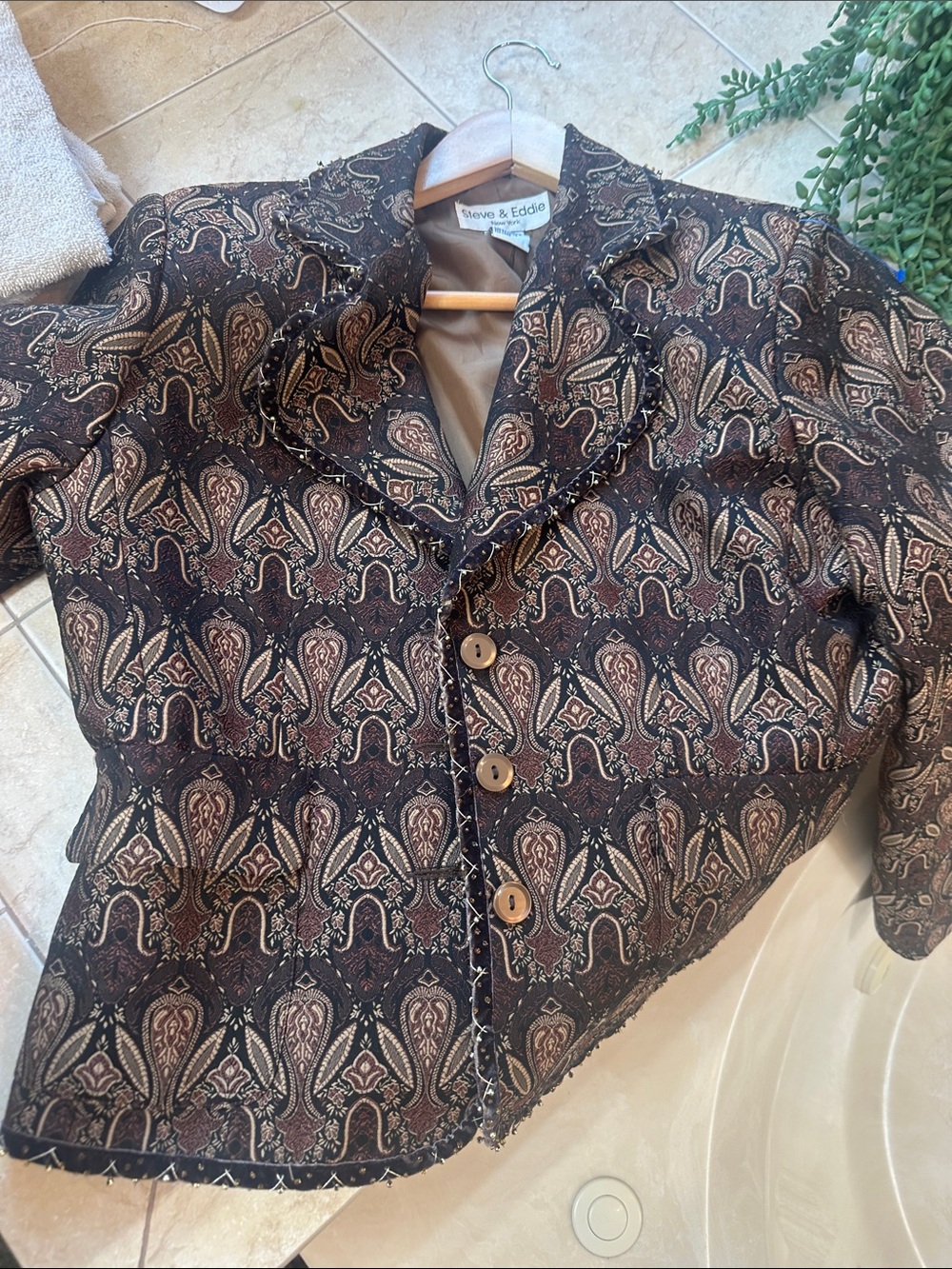 Women's Paisley Button-Front Jacket in Black and Brown